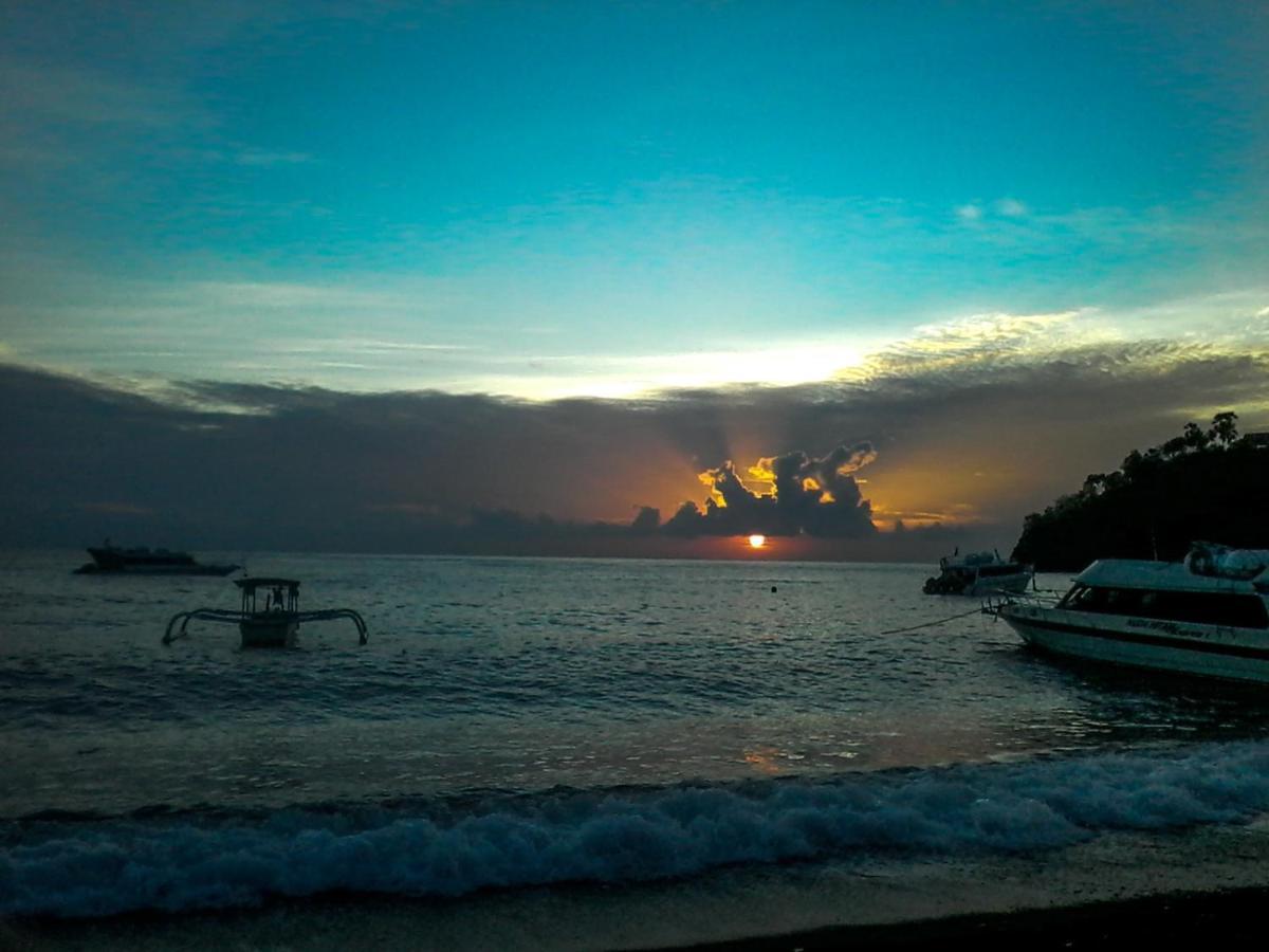 Coconut Beach Bungalows & Warung 2 Amed  Luaran gambar