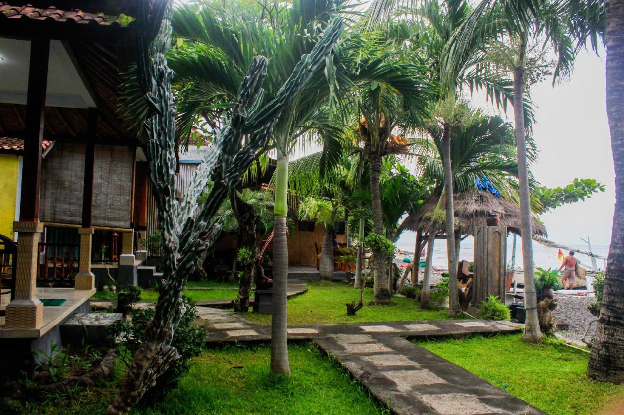 Coconut Beach Bungalows & Warung 2 Amed  Luaran gambar