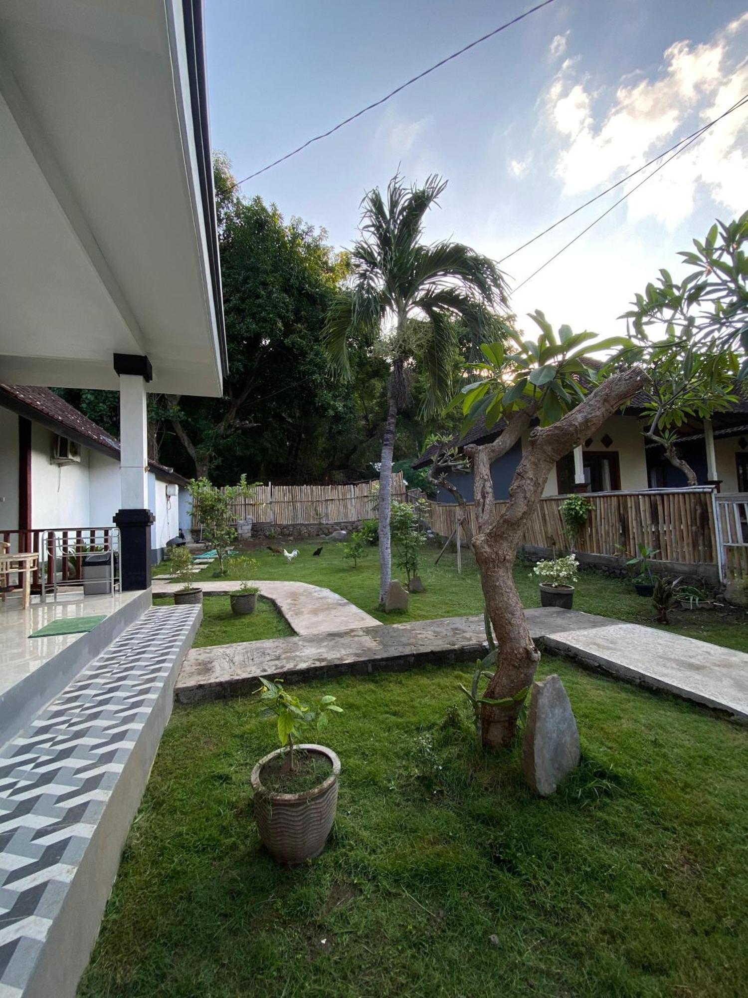 Coconut Beach Bungalows & Warung 2 Amed  Luaran gambar