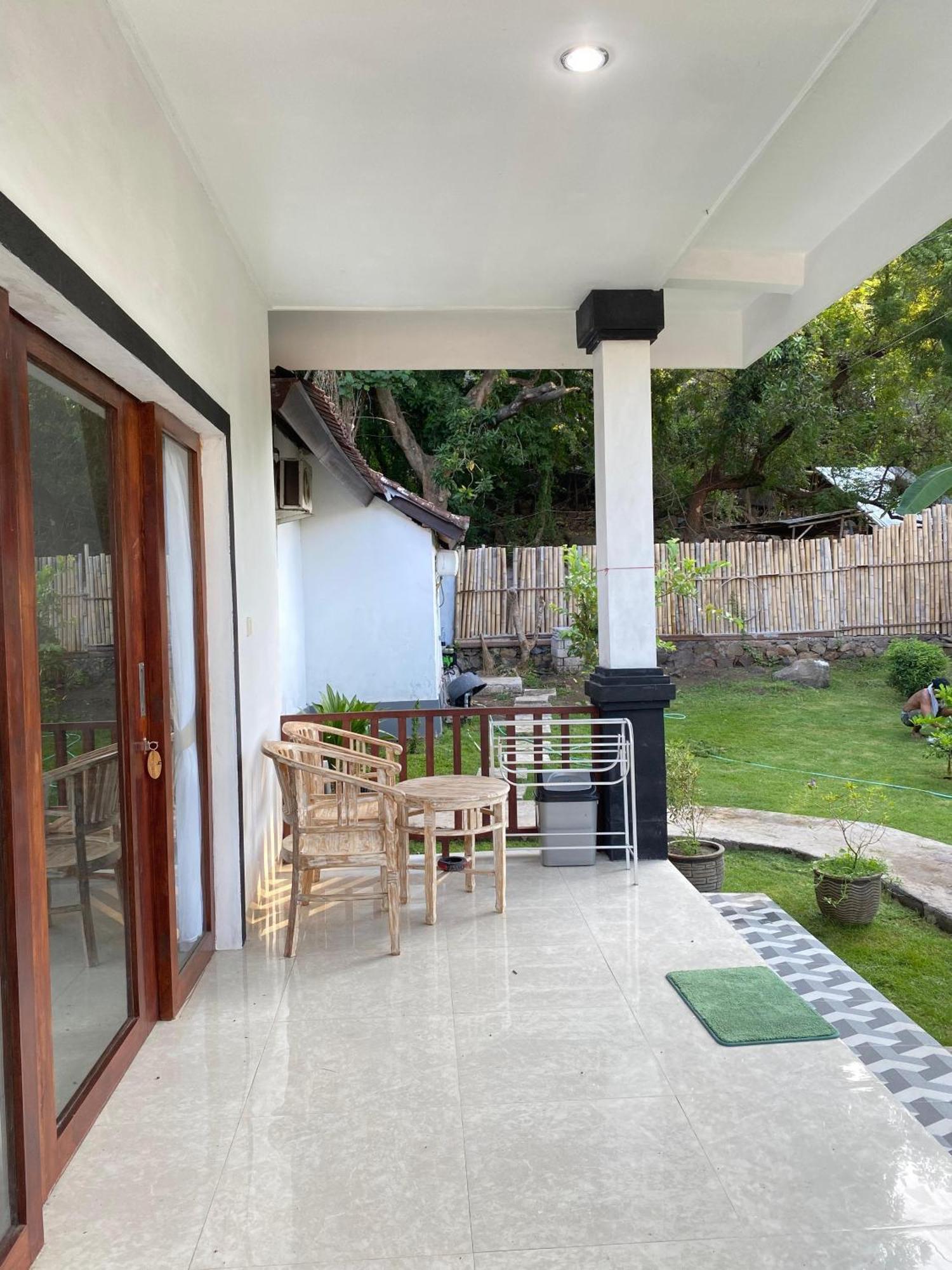 Coconut Beach Bungalows & Warung 2 Amed  Luaran gambar