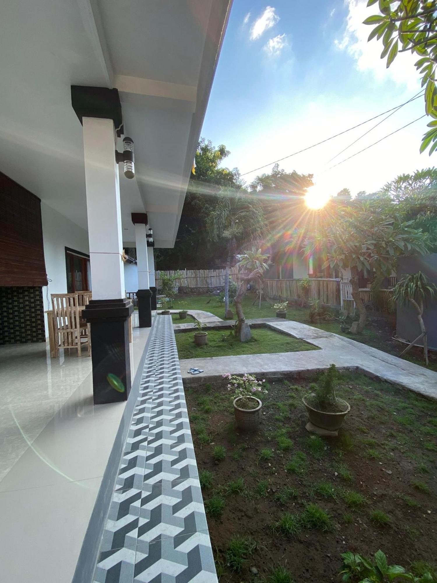 Coconut Beach Bungalows & Warung 2 Amed  Luaran gambar